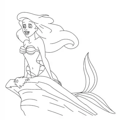 Desenho de contorno em preto e branco da sereia Ariel sentada em uma grande rocha no mar, com cabelos ao vento e cauda para cima.