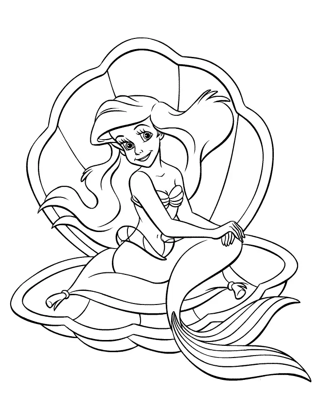 Desenho de contorno em preto e branco da sereia Ariel sentada dentro de uma concha gigante aberta, com uma almofada e cauda longa.