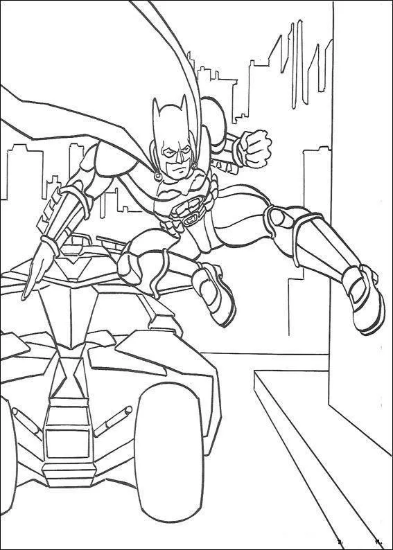 Desenho de contorno do Batman no ar em pose de ataque, saltando por cima de um Batmóvel tático com a silhueta de prédios ao fundo.