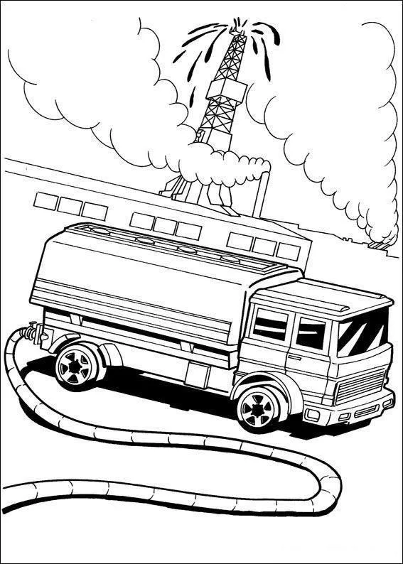 Desenho de contorno de um caminhão tanque estacionado com uma mangueira no chão, tendo ao fundo uma torre de petróleo jorrando e fumaça saindo de chaminés industriais.