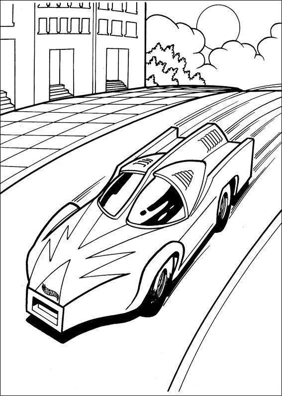 Desenho de contorno de um carro de corrida futurista com logotipo Hot Wheels na frente, correndo em uma rua de cidade com prédios e sol ao fundo.