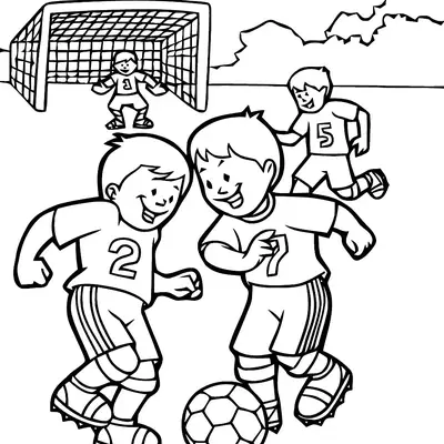 Desenho de contorno de quatro crianças em uma partida de futebol: dois meninos disputando a bola, um correndo ao fundo e um goleiro na frente da trave.