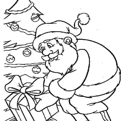 Desenho de contorno do Papai Noel agachado segurando uma caixa de presente com laço grande, ao lado de uma árvore de Natal com bolas e uma estrela no topo.
