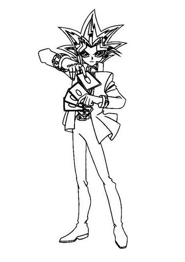 Desenho de contorno em preto e branco de Yami Yugi de corpo inteiro, segurando quatro cartas de duelo e apontando para a frente com determinação.